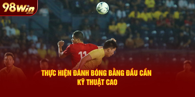 Thực hiện đánh bóng bằng đầu cần kỹ thuật cao 